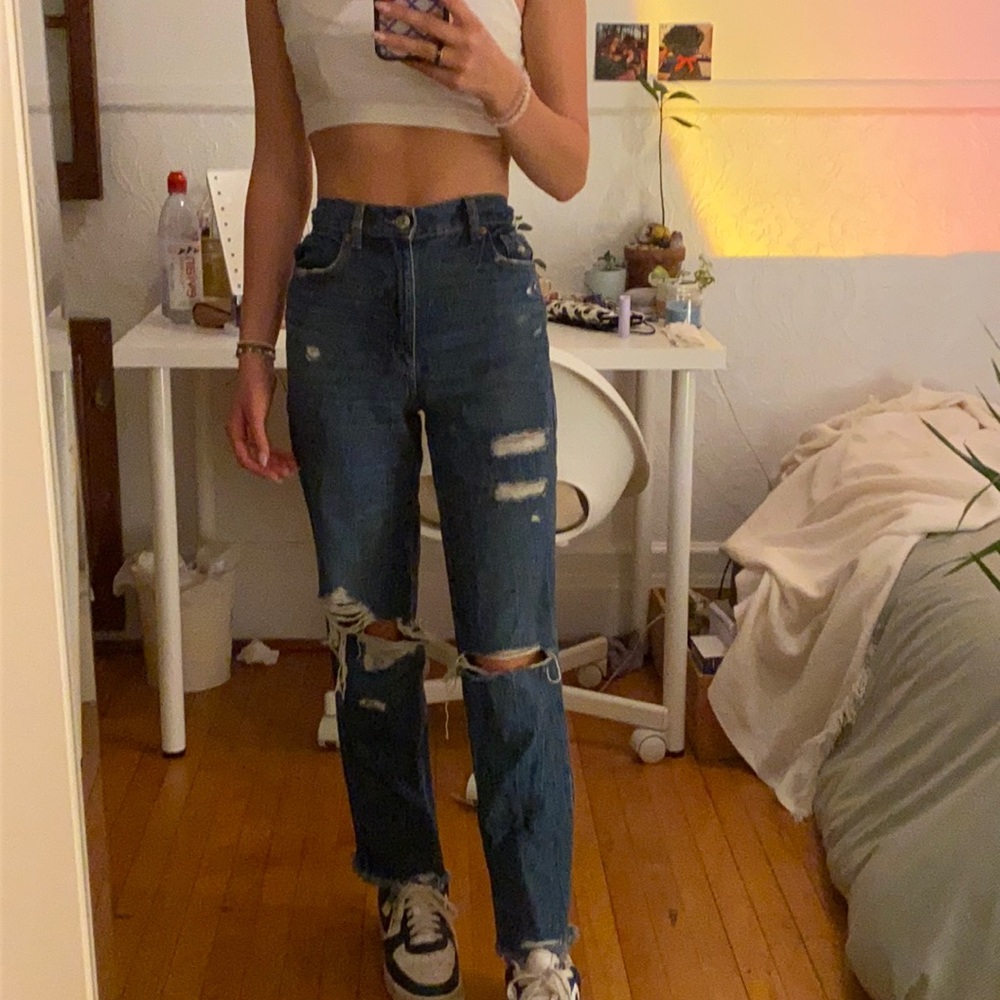 Wide leg distressed jeans